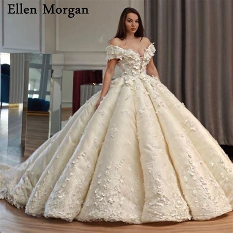 These ball gown wedding dresses are guaranteed to make you feel like a princess as you walk down the aisle on your wedding day. Aliexpress.com : Buy Elegant Princess Ball Gowns Wedding ...