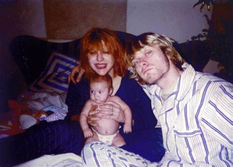 Frances Bean Cobain Kurt Cobain And Courtney Loves Daughter 14 Pics