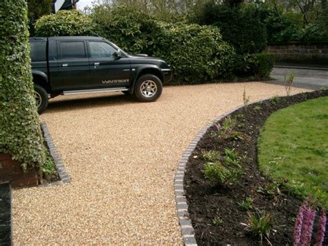 Golden Gravel With New Granite Sett Edging Front Driveway Ideas