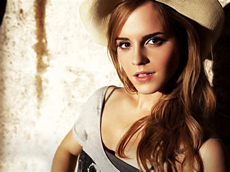 Beautyfull Emma Watson Smile With Flower Dress Hd Desktop Wallpaper