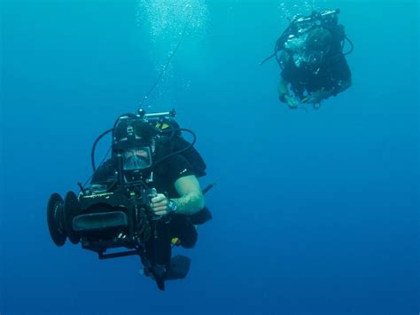 Royal Canadian Navy Divers Headed To South Korea For Mine Warfare