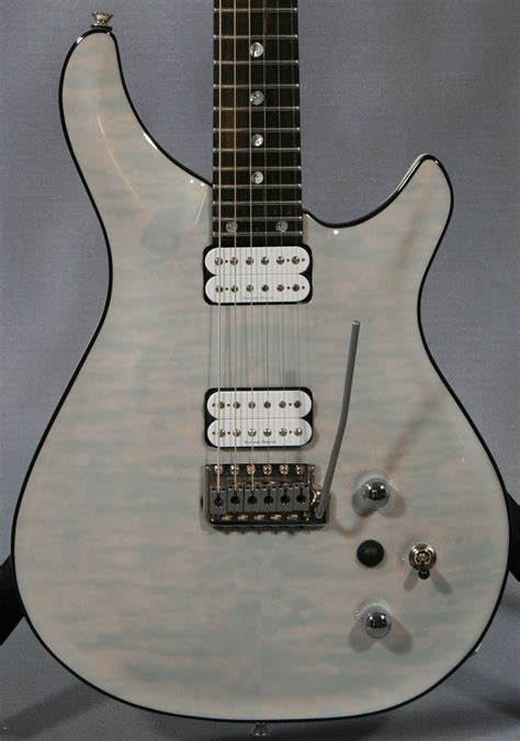 Custom Made Guitars, Hand Made Guitars, USA Custom Made 