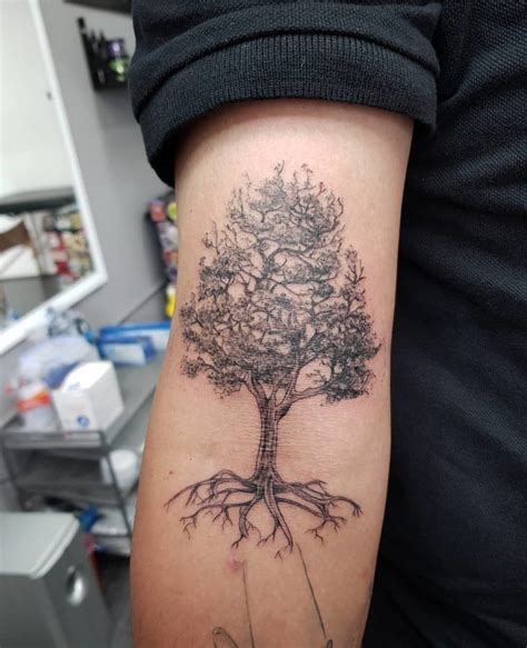Tatuagem de árvore 80 ideias para você pensar na sua FOTOS