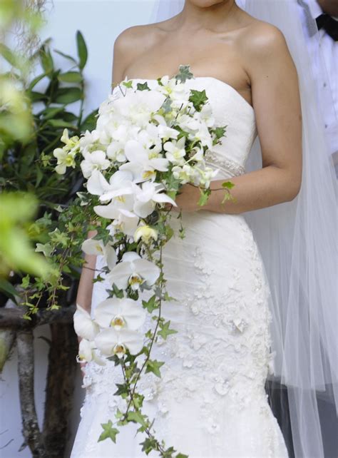 1040 x 1300 jpeg 68 кб. Pin by Kristin Noelle on I DO | Cascading wedding bouquets ...
