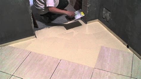 Sometimes, before laying ceramic floor tiles, it's a good idea to compare tiles from different boxes so that any slight discrepancy in color is integrated into the overall look of the job. Laying ceramic tile on the floor. Clay Sikabond-T8 (Part 3 ...