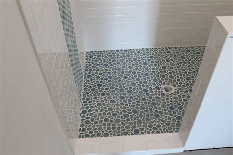River rock bathroom tile home design ideas bathroom best. 31 great ideas and pictures of river rock tiles for the ...
