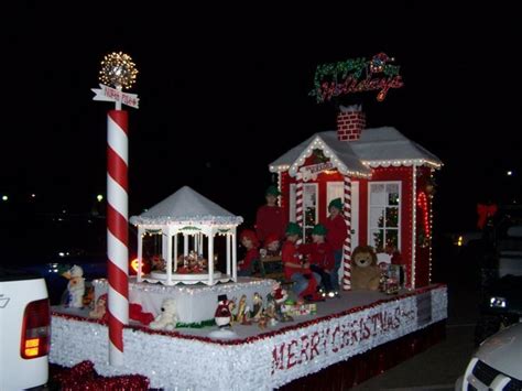 Flags & eagle parade float create unique 4th of july patriotic parade floats like this one with the best parade float supplies online. Image result for lighted christmas parade float ideas ...