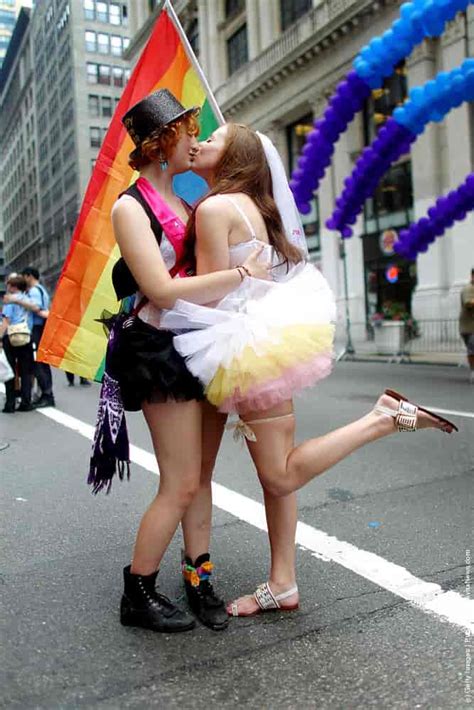 New Yorks Gay Pride Parade Celebrates Passage Of Same Sex Marriage Law