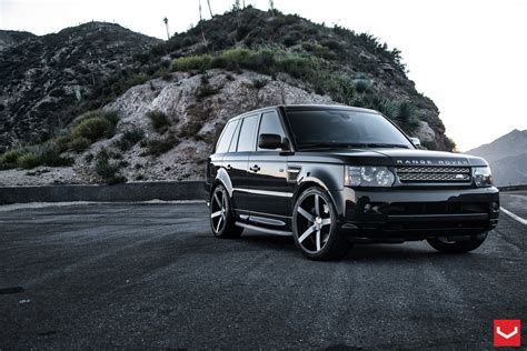Striking Looks Of Range Rover Sport Enriched By Vossen Custom Wheels