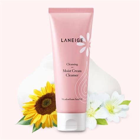 It just smells clean and has a moisturiser type fragrance. 【Laneige Moist Cream Cleanser】at Low Price - TofuSecret™