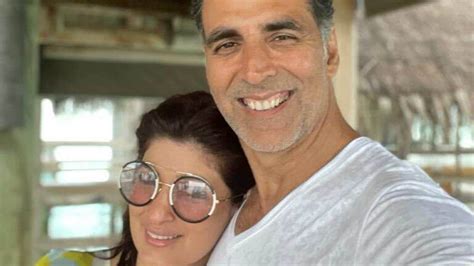 akshay kumar and twinkle khanna show their happy faces in romantic selfie from beach holiday