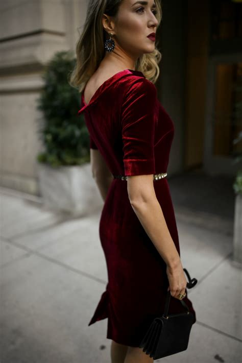 Red Velvet Sheath Dress Classic Style Holiday Christmas Party Work