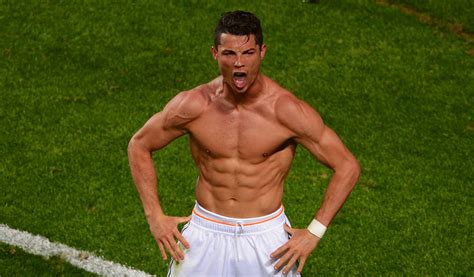 Heres The Quick Hit Abs Workout Cristiano Ronaldo Uses