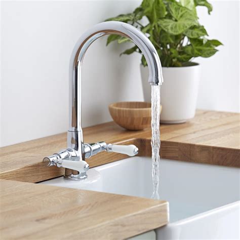 How To Choose The Best Kitchen Taps Bigbathroomshop