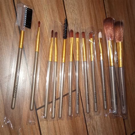 Naked 3 Makeup Brush Set 12 Pcs With Box Anh Dropshipping