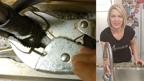 Moen salora kitchen faucet repair you. 8 Photos How Do I Tighten My Moen Kitchen Faucet Handle ...