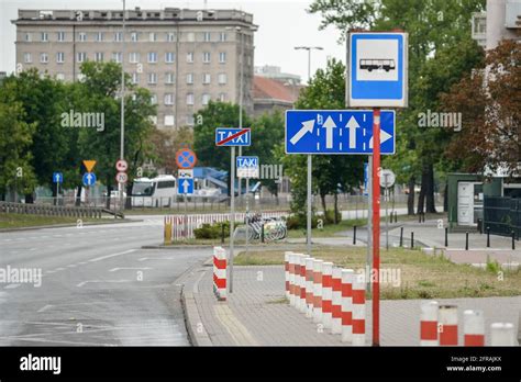 Warsaw Poland August 2015 Lane Direction Signs Public Transport