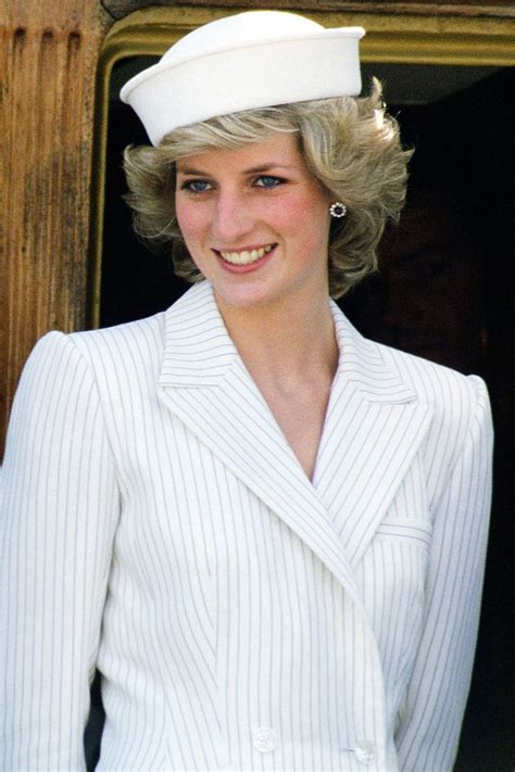 Princess Diana Hats Diana Princess Of Wales Fashion Moments
