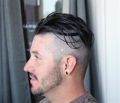 Learn how to pull off this classic shaved look with our styling tips for all hair types. 21 New Undercut Hairstyles For Men