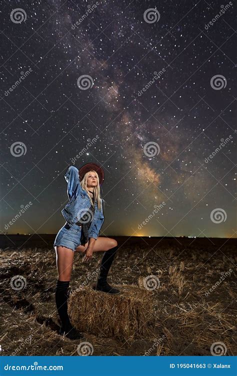 Gorgeous Cowgirl Under Milky Way Stock Image Image Of Darkness