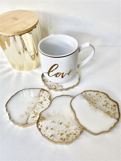 Resin Coaster Set White And Gold Flake Resin Marble Geode Etsy Canada Diy Resin Coasters