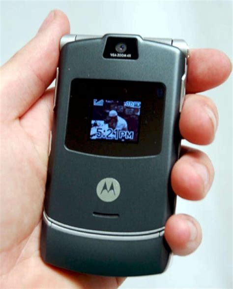 Razor Flip Phone Nostalgia