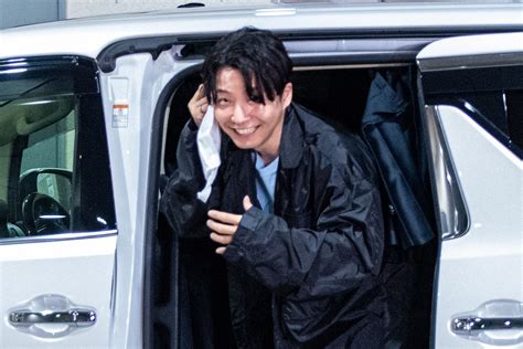 Check spelling or type a new query. 【写真】そうか、新垣結衣はここに惚れたのか 星野源"和顔 ...