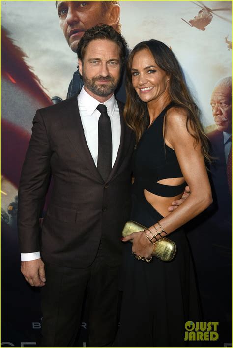 Последние твиты от gerard butler (@gerardbutler). Gerard Butler & Girlfriend Morgan Brown Share a Red Carpet ...