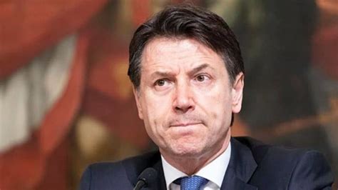 Adesso però rocco casalino non è più capo dell'ufficio comunicazione m5s in parlamento, ma si è così, scopriamo che lo stipendio di rocco casalino in quanto capo ufficio stampa e portavoce si. Le 10 frasi più pronunciate da Conte durante la pandemia ...