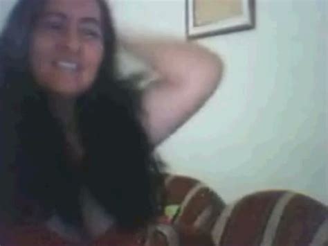 Arabian Bushbitch Lures Me With Her Oversized Slack Tits Video