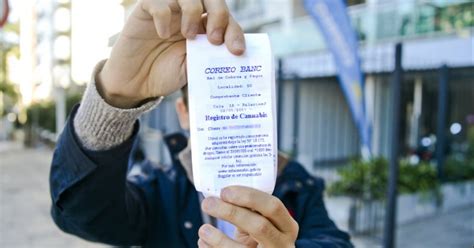 primer día del registro para uso de marihuana en uruguay
