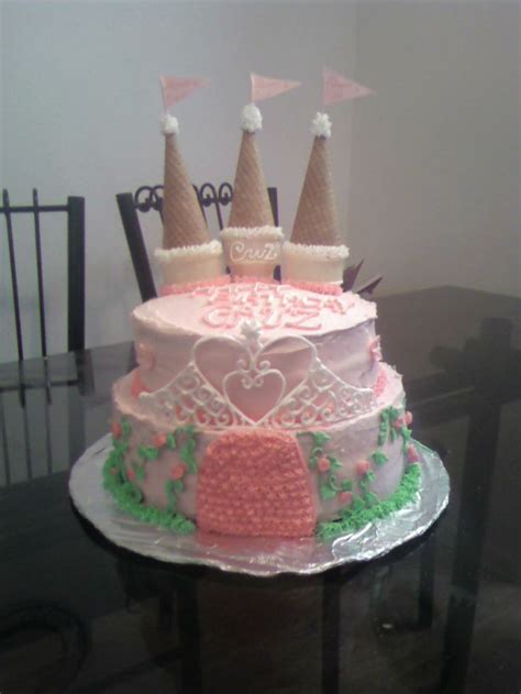 The crumb is incredibly soft and moist. Simple castle birthday cakes for girls | simple castle ...