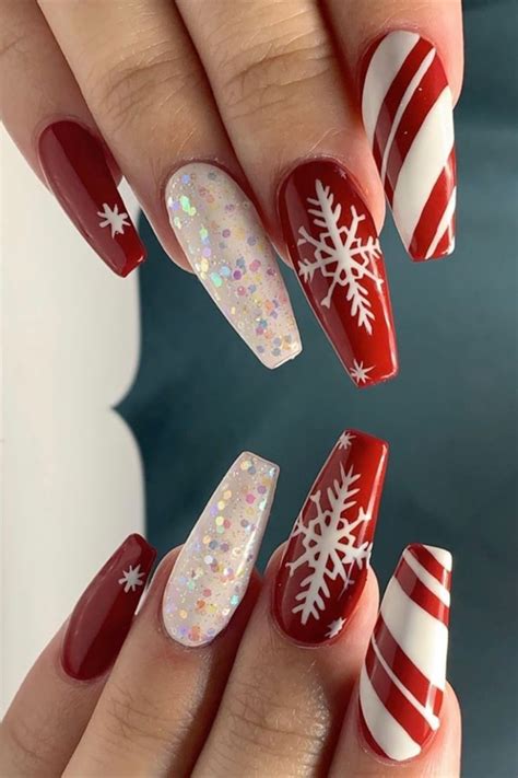 Lovely Snowflakes Red Christmas Nails Set With Glitter And Candy Cane