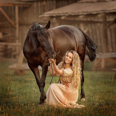 Девушка с лошадью Фотограф Елена Михайлова Лошадь и девушка