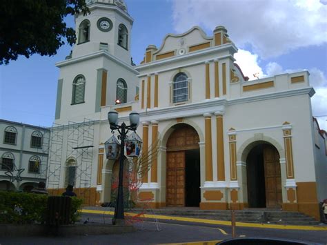 Archivoiglesia De Sta Rosa Barquisimeto Wikipedia La