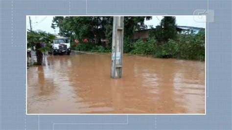 Chuva Forte Causa Alagamentos Em Almirante Tamandaré VÍdeos Paraná G1