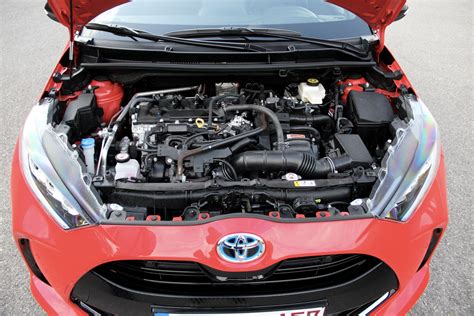Essai Toyota Yaris Le Test Complet De La Citadine Hybride