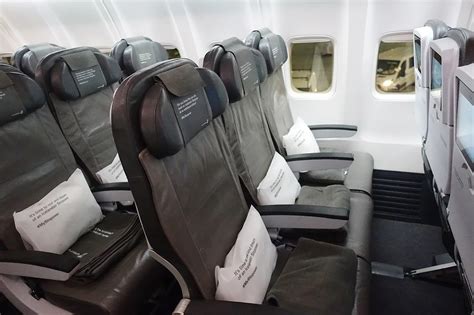 Icelandair Economy Comfort Seat Selection