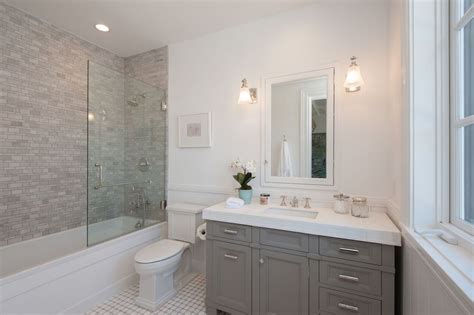 10 Ways To Make A Small Bathroom Look Bigger