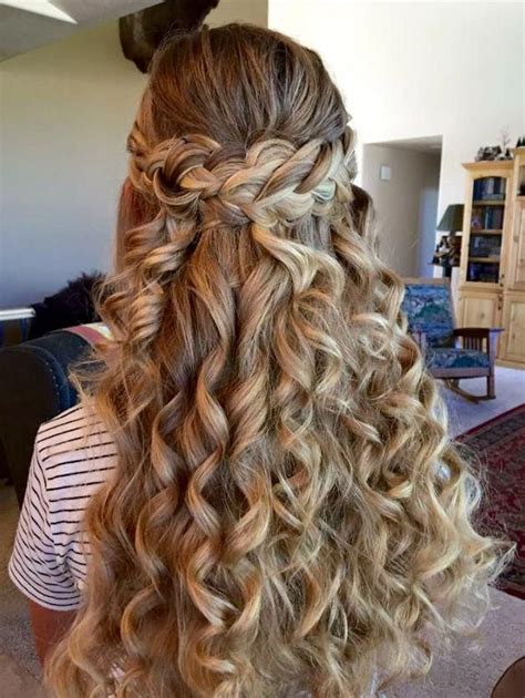 34 Cutest Prom Updos For 2019 Easy Updo Hairstyles In 2020 Quince
