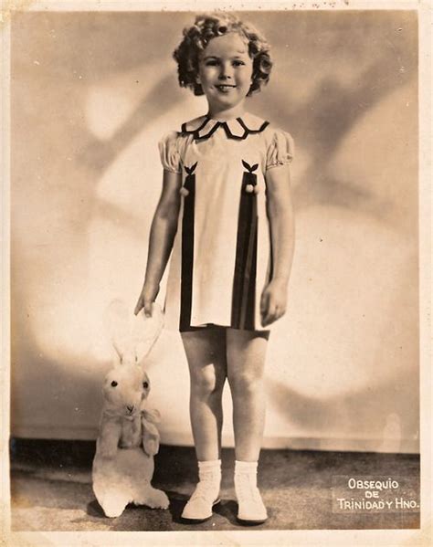 Shirley Temple With Images Shirley Temple Shirley Temple Black Shirly Temple