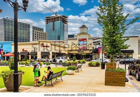 5 North Hills Mall Raleigh Images Stock Photos And Vectors Shutterstock