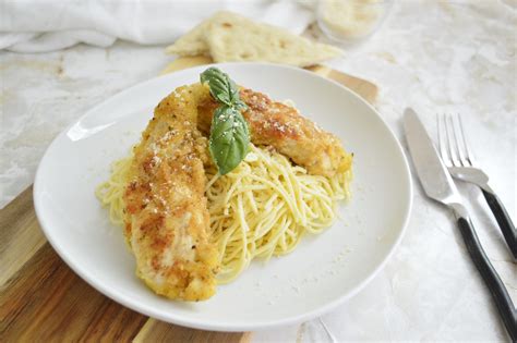 Chicken Tenderloins and Garlic Pasta