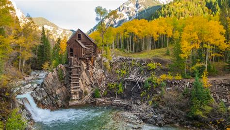 Crystal Mill Wooden Powerhouse Located On Crystal River