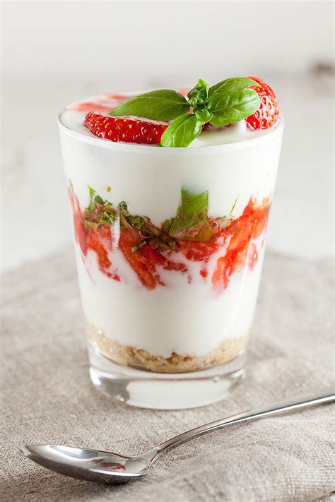 Strawberry Yoghurt Dessert Ohmydish