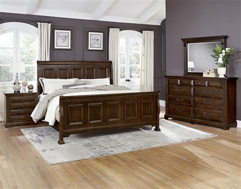 Vaughan bassett 300 e grayson st. Vaughan Bassett Woodlands King Bedroom Group | Belfort ...