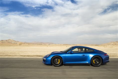 Porsche 911 Carrera 4 Gts 991 Specs And Photos 2014 2015 2016 2017