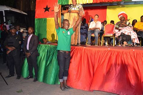Conosaba Do Porto Fotosjomav PresidÊncia Aberta Presidente Da GuinÉ Bissau Esteve Em Biombo