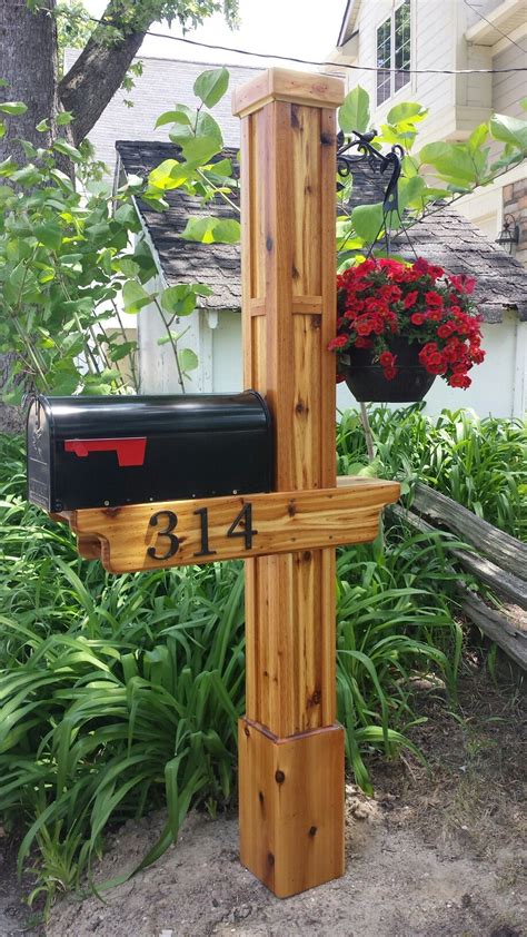 Cedar Mailbox Post Wooden Mailbox Rustic Mailboxes Mailbox Design