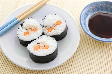 How To Make A Sushi Roll 11 Steps With Pictures Wikihow